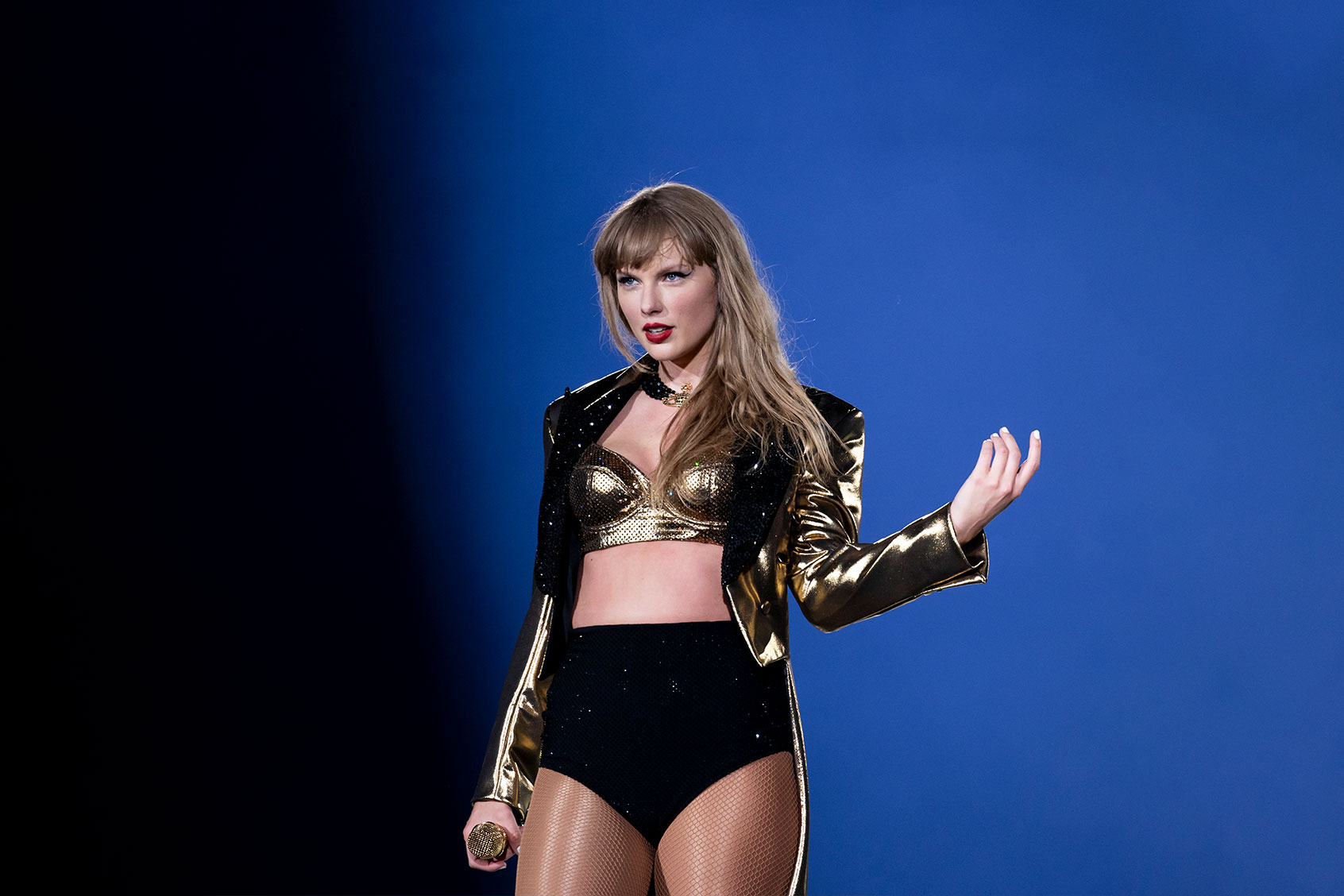 Taylor Swift performs on stage during "Taylor Swift | The Eras Tour" at Santiago Bernabéu Stadium on May 29, 2024 in Madrid, Spain. (Xavi Torrent/TAS24/Getty Images for TAS Rights Management)