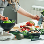 salon.com - Joy Saha - Should I delete my food delivery apps?