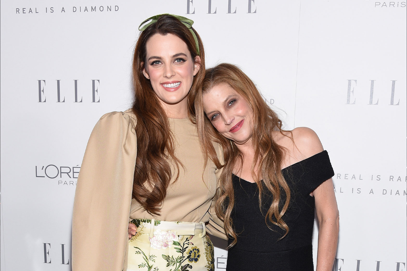 Riley Keough and Lisa Marie Presely (WWD/Penske Media via Getty Images)