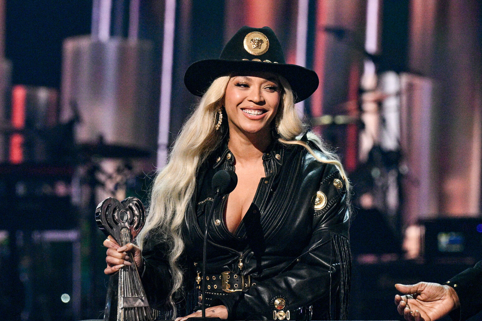 Beyoncé will perform songs from
