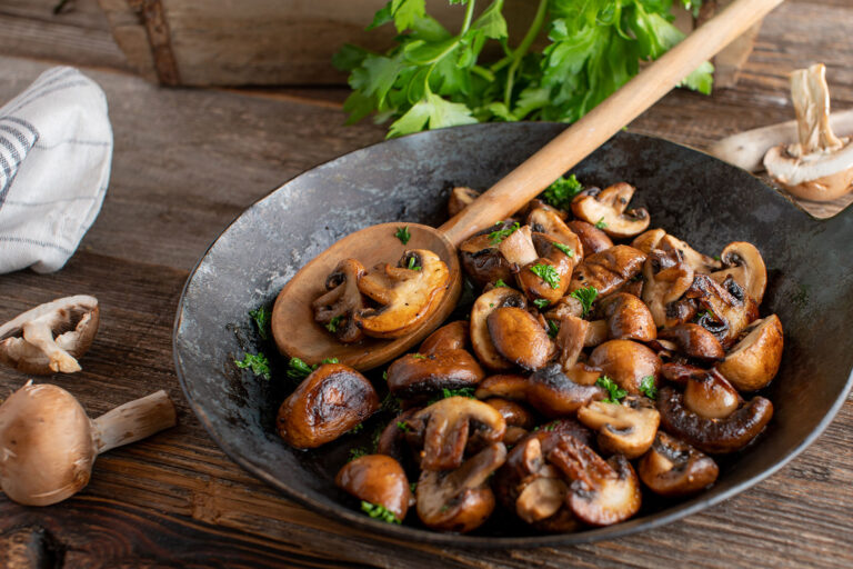 Pan fried mushrooms (Getty Images/Angelika Heine)