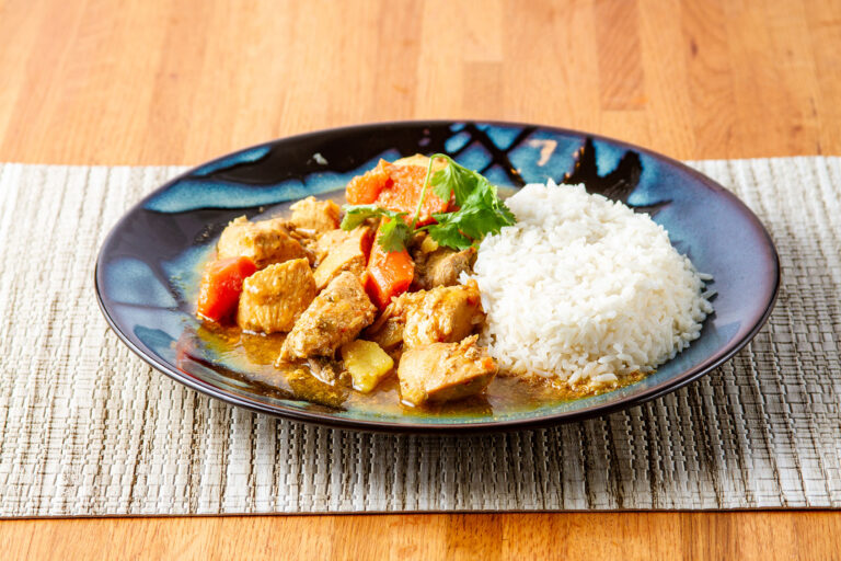 Chicken dish with rice (Getty Images/Chris Schneider/500px)