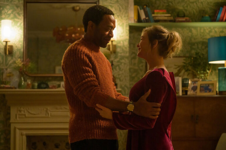 Chiwetel Ejiofor as Mr. Walliker and Renée Zellweger as Bridget Jones in "Bridget Jones: Mad About The Boy" (Jay Maidment/Universal Pictures)