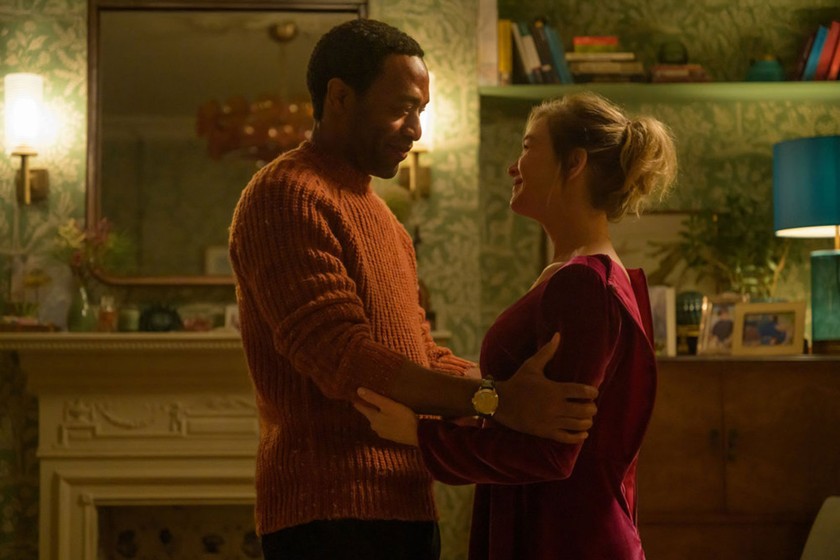 Chiwetel Ejiofor as Mr. Walliker and Renée Zellweger as Bridget Jones in "Bridget Jones: Mad About The Boy" (Jay Maidment/Universal Pictures)