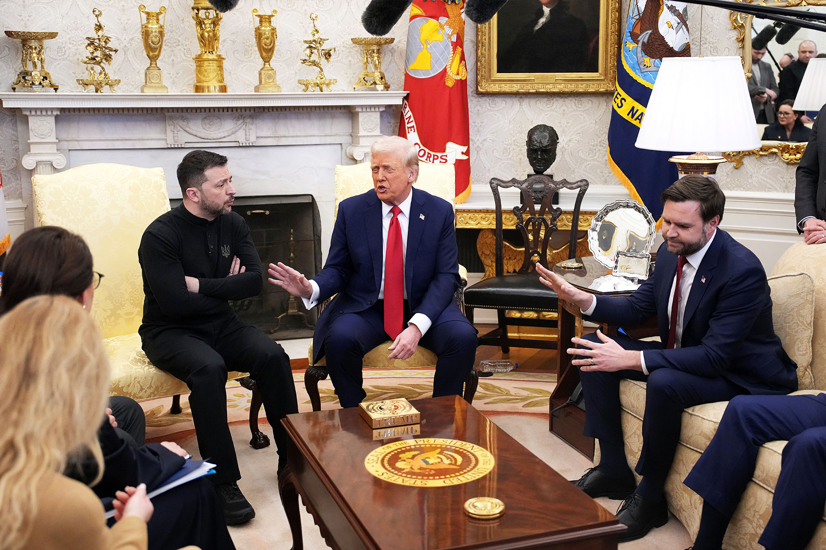 U.S. President Donald Trump (C) and Vice President JD Vance meet with Ukrainian President Volodymyr Zelensky in the Oval Office at the White House on February 28, 2025 in Washington, DC. (Andrew Harnik/Getty Images)