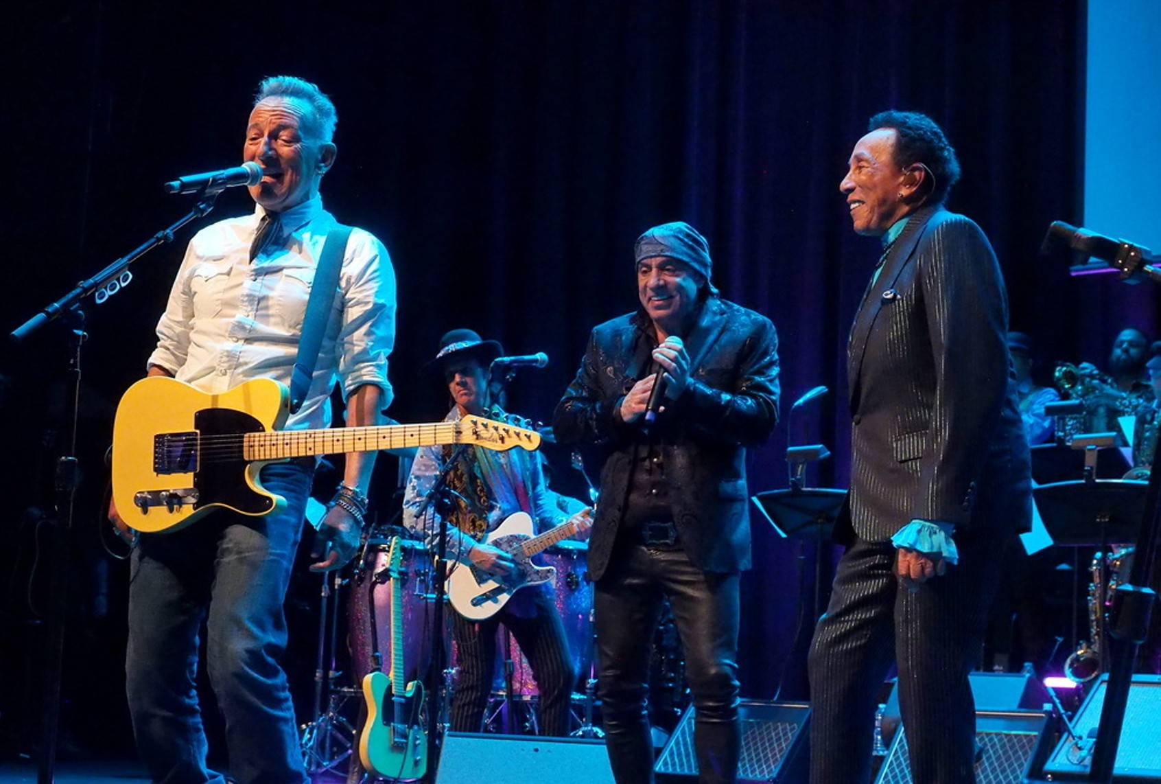 Bruce Springsteen, Steven Van Zandt and Smokey Robinson performing at the American Music Honors. (John Cavanaugh)