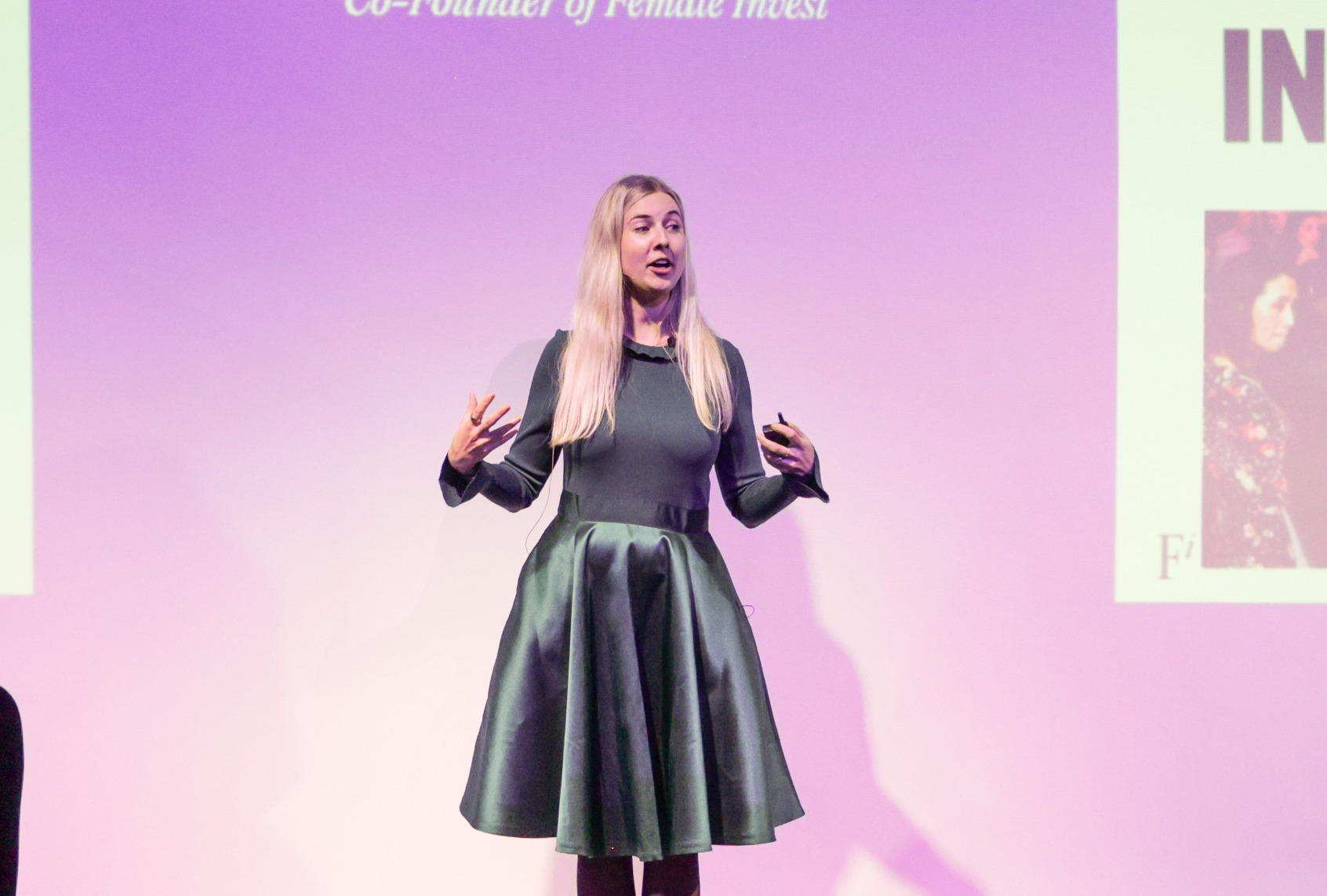 Anna-Sophie Hartvigsen (Female Invest)