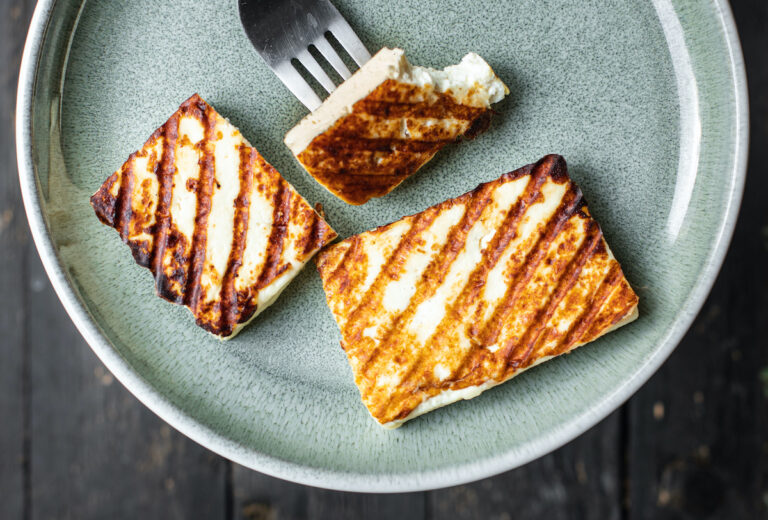 Fried halloumi (Getty Images / a-lesa)
