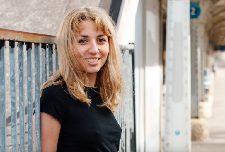 Kat Abughazaleh (Eliana Melmed)