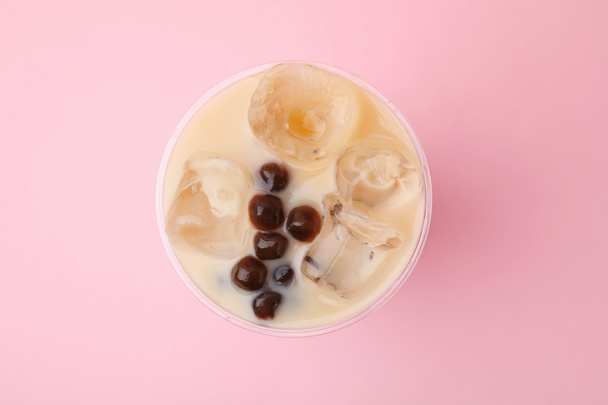 Milk bubble tea in plastic cup (Getty Images / Olga Yastremska)
