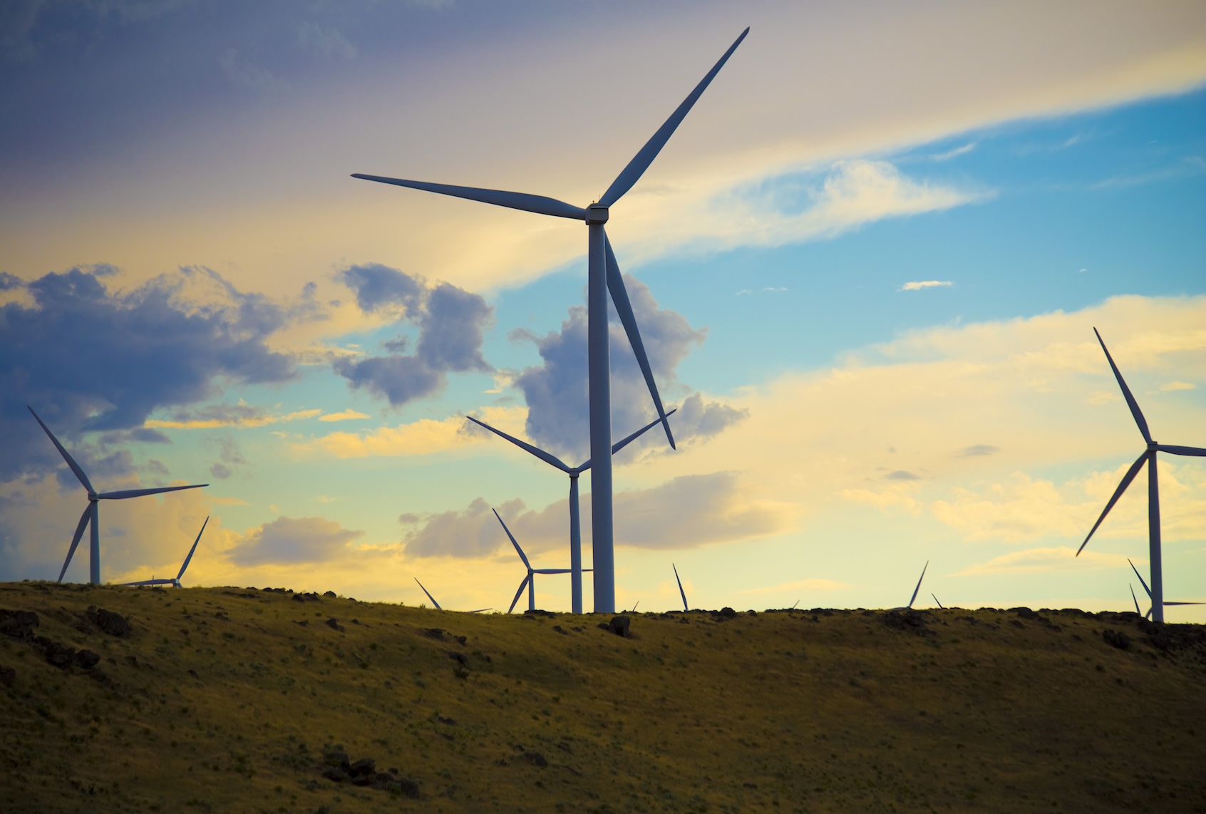 Windmills in Eastern Oregon. (Getty Images / zaft)