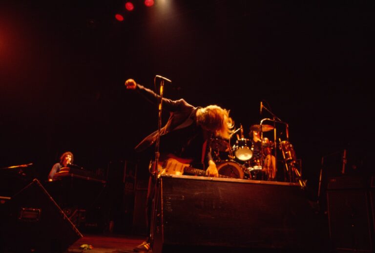 Benmont Tench performing with Tom Petty and the Heartbreakers in 1980 (Gary Gershoff/Getty Images)