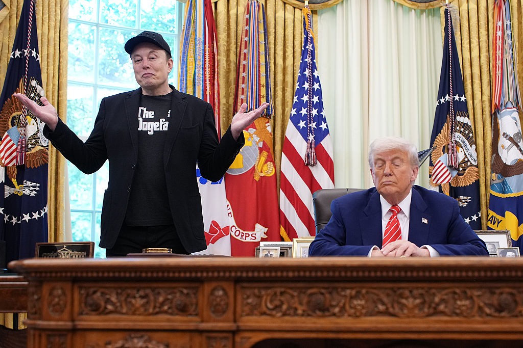Elon Musk and President Donald Trump in a press conference just days before their online fallout. (Kevin Dietsch / Getty Images)