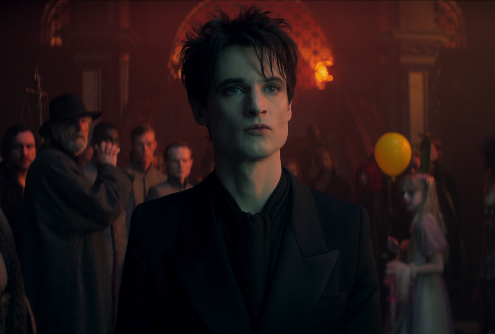 Tom Sturridge as Dream in "The Sandman" (Netflix)