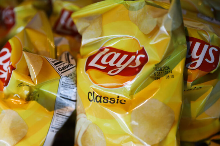 Sometimes, a potato chip is a potato chip. Sometimes, it's a bag of money. That's just New York politics these days. (Jakub Porzycki / NurPhoto / Getty Images)
