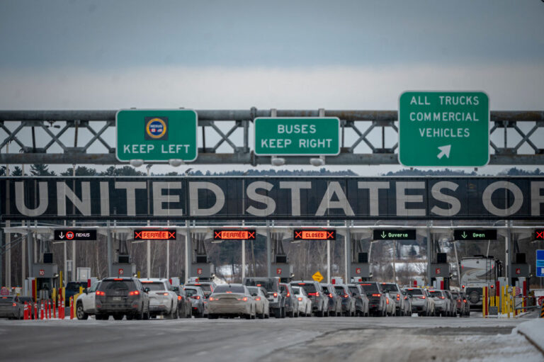 Crossing the border has been a hotspot for ICE, and many people have been caught up in their broad net without due process, including a Washington resident and her son. (ANDREJ IVANOV / Getty Images)