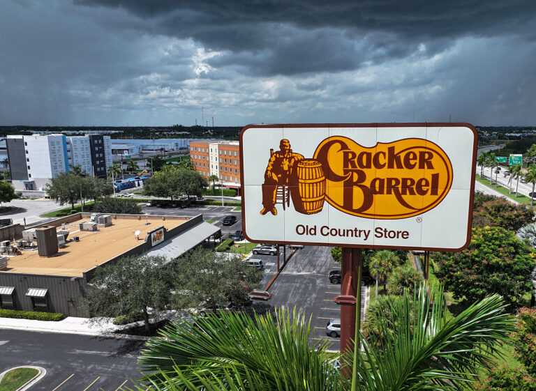 Cracker Barrel exterior (Joe Raedle/Getty Images)