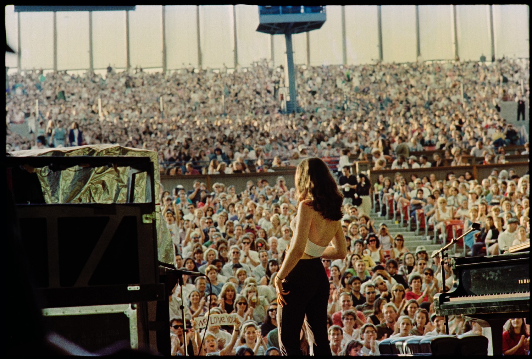 Paula Cole on stage at Lilith Fair (Merri Cyr/Hulu)