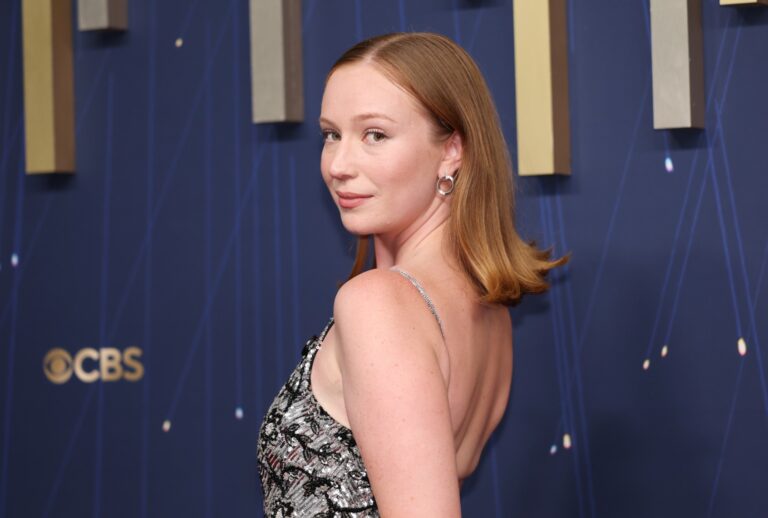 Hannah Einbinder on the red carpet at the 77th Primetime Emmy Awards in Los Angeles, CA, Sunday, Sept. 14, 2025. (Allen J. Schaben / Los Angeles Times via Getty Images)