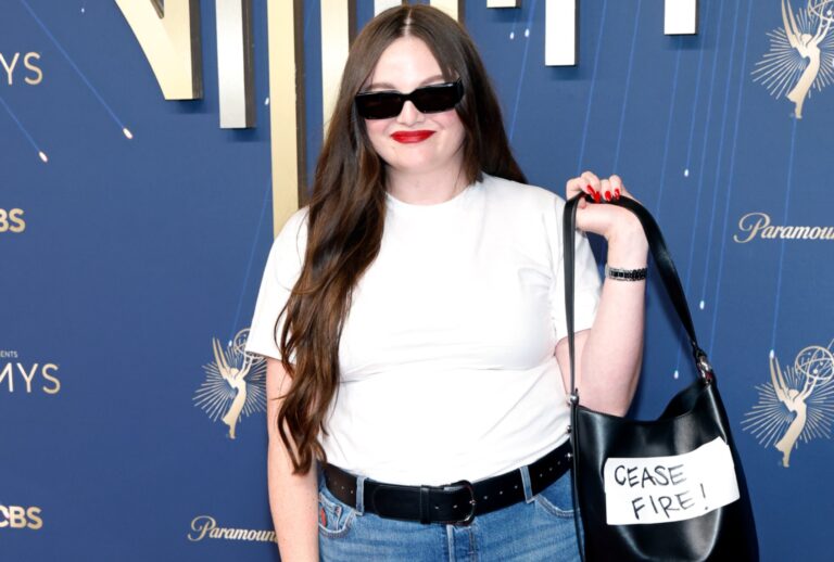 Megan Stalter attends the 77th Primetime Emmy Awards on September 14, 2025, in Los Angeles, California. (Kevin Mazur/Getty Images)