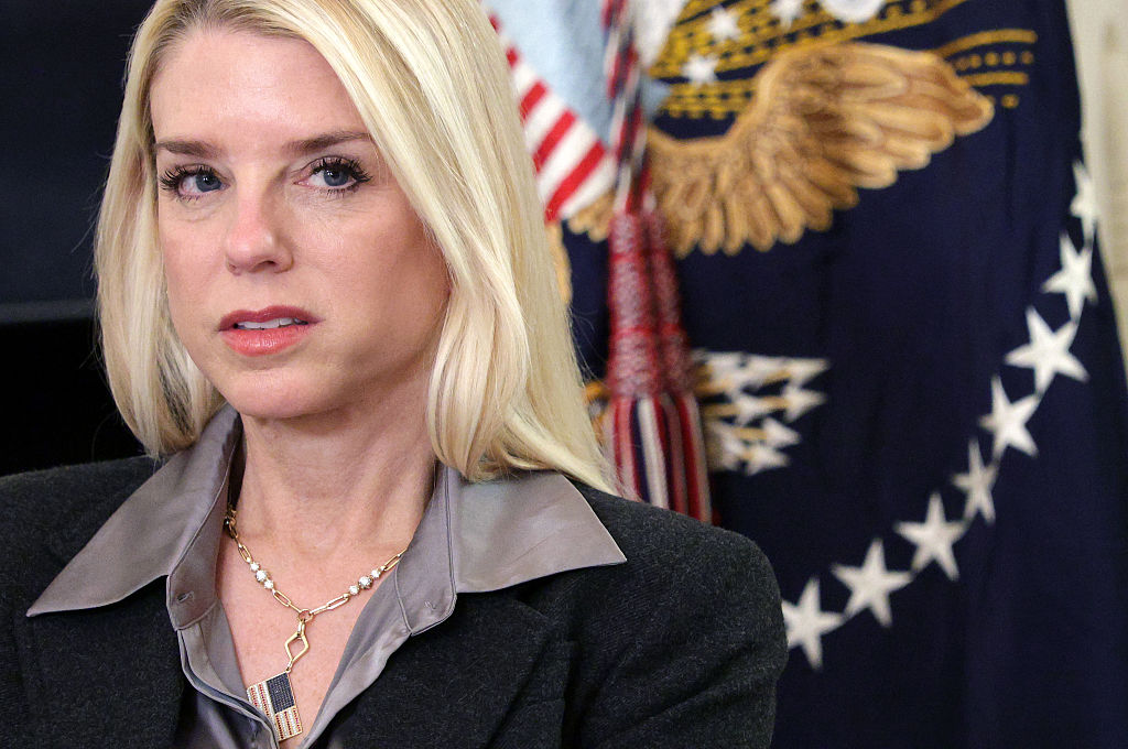 Pam Bondi's DOJ plans to send election monitors to 6 blue counties. Critics claim it's a partisan intimidation tactic. (Alex Wong / Getty Images)