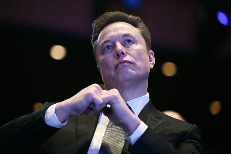 Elon Musk envisioned a future with optional work and irrelevant money thanks to the domination of artificial intelligence. (BRENDAN SMIALOWSKI / AFP via Getty Images)