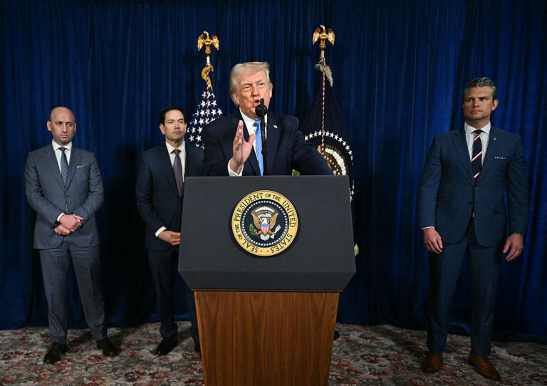 US President Donald Trump, alongside (L/R) Deputy Chief of Staff Stephen Miller, Secretary of State Marco Rubio and US Secretary of Defense Pete Hegseth, speaks to the press following US military actions, "large scale attacks" and the capture of President Nicolas Maduro in Venezuela. (Jim WATSON / Getty Images)