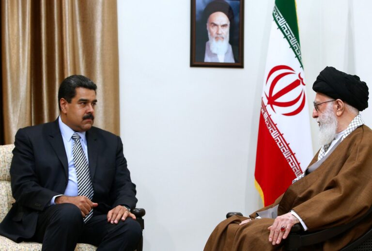 Venezuelan President Nicolas Maduro (L) meets the Supreme Leader of Iran, Ali Khamenei during his visit in Tehran, Iran on October 22, 2016. (Pool / Supreme Leader Press Office/Anadolu Agency/Getty Images)