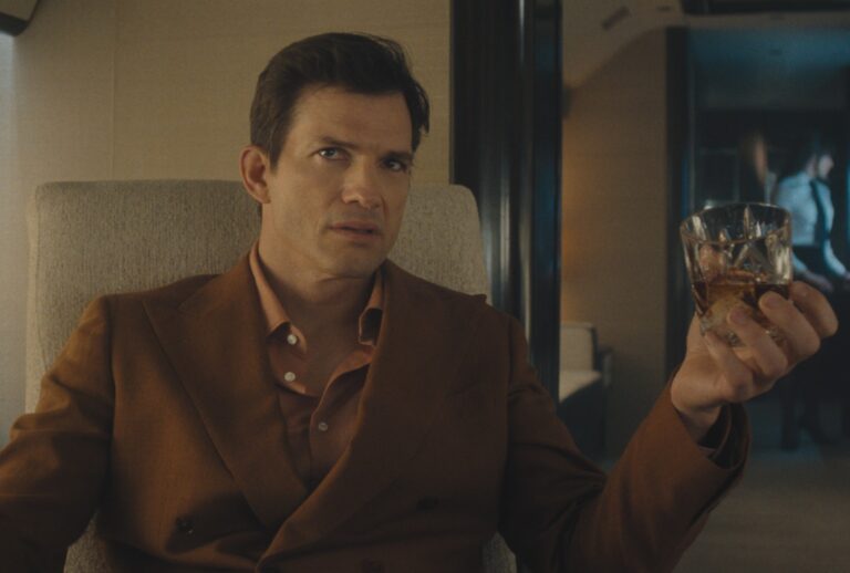 Ashton Kutcher in "The Beauty" (FX)