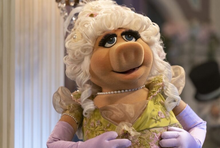 Miss Piggy on “The Muppet Show” (Disney/Mitch Haaseth)