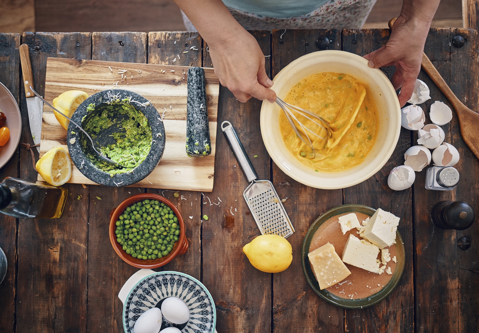 Making a maximalist omelette (GMVozd / Getty Images )