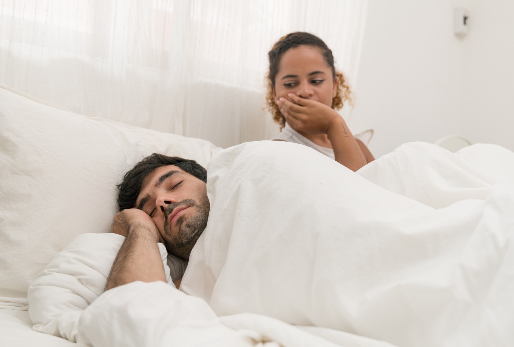 Frustrated woman considers her options. (sukanya sitthikongsak/Getty Images)