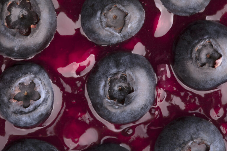 Blueberries in fruit sauce (Yulia Reznikov / Getty Images )