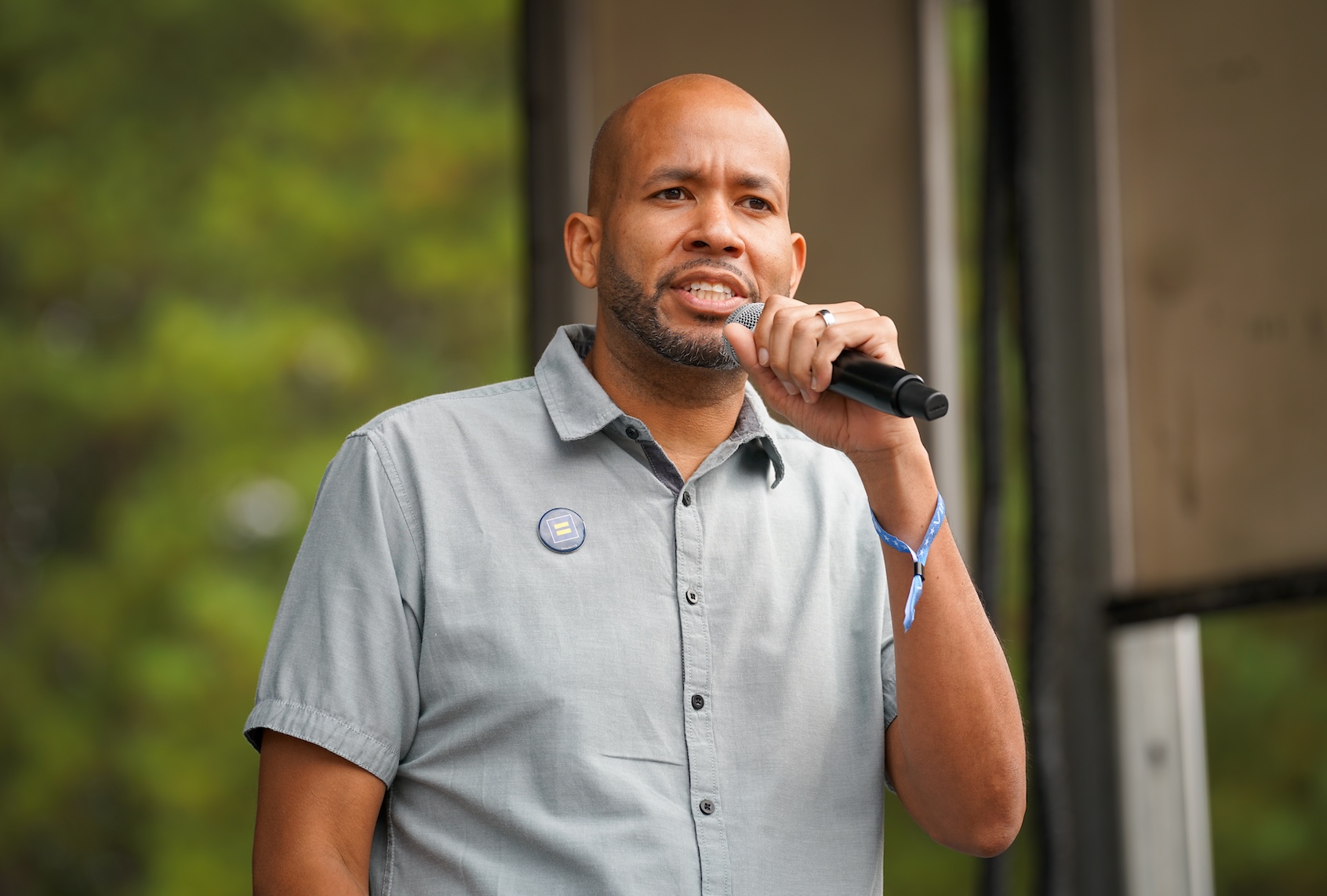 Jason Esteves, Georgia gubernatorial candidate and former Georgia State Senator, speaks onstage during a rally at the Atlanta Civic Center on October 18, 2025 in Atlanta, Georgia. (Photo by Julia Beverly/Getty Images)