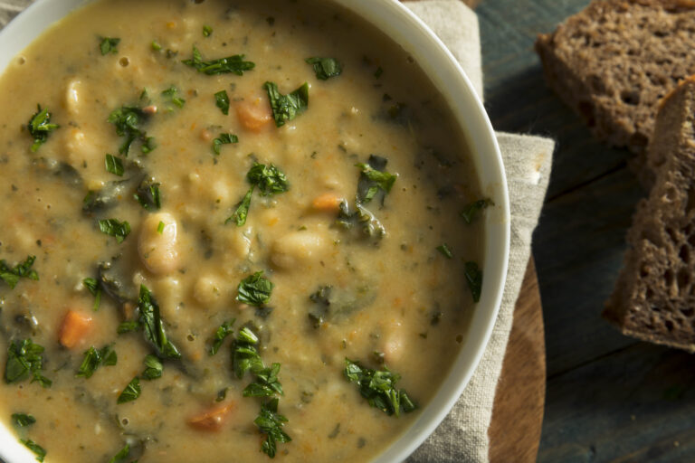 Homemade white bean soup with bread (bhofack2 / Getty Images)