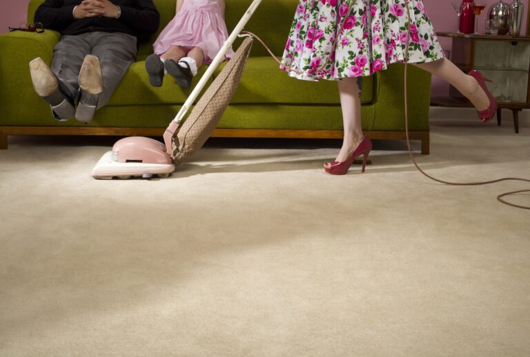 According to a new study, young men who favor the trad lifestyle don't honor and cherish tradwives — they hold them in contempt. (Getty Images)