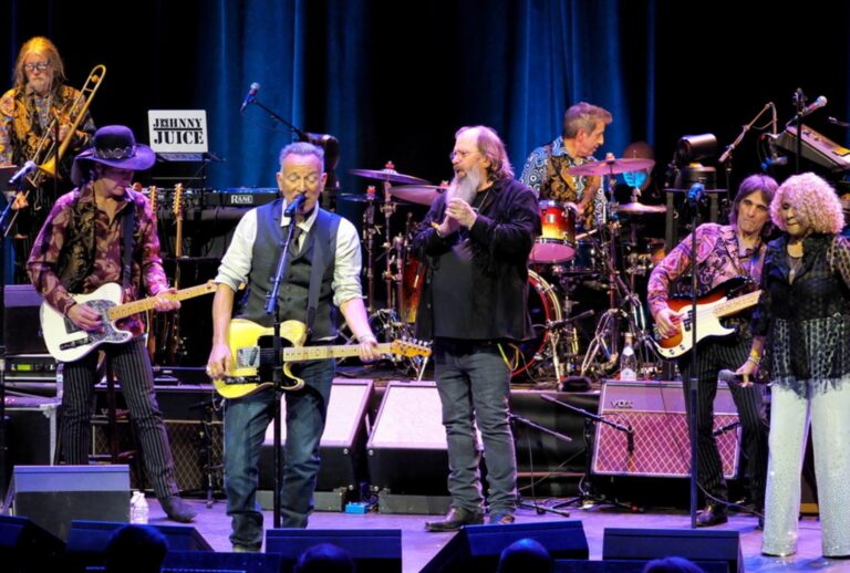 Bruce Springsteen performs at American Music Honors 2026 (John Cavanaugh)