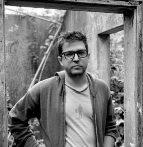 Troy Farah (John Haas)