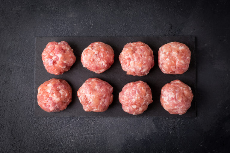 Ground chicken (Yulia Naumenko / Getty Images)