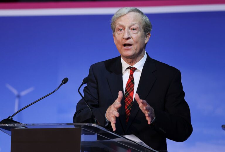 Billionaire and former hedge fund manager Tom Steyer is self-funding a run for California governor on a progressive platform (Eric Thayer / Los Angeles Times via Getty Images)