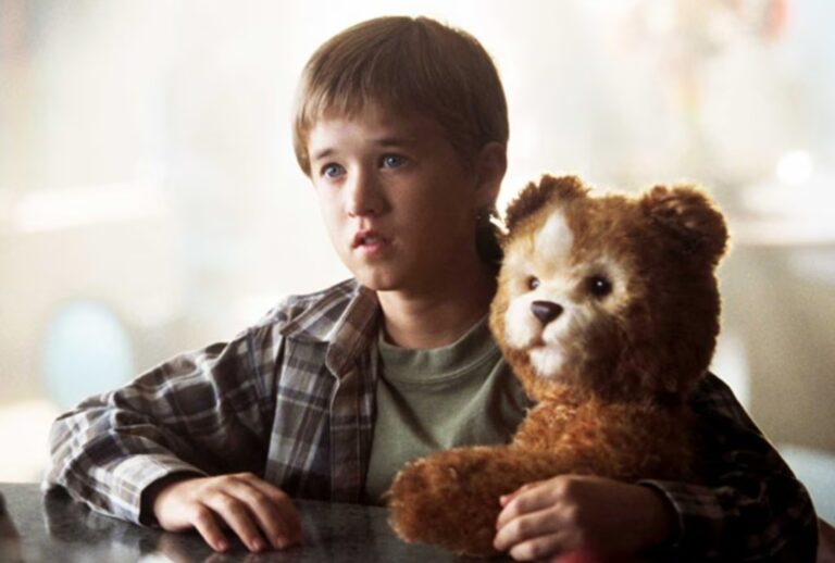 Haley Joel Osment in "A.I. Artificial Intelligence" (Warner Bros. Pictures)