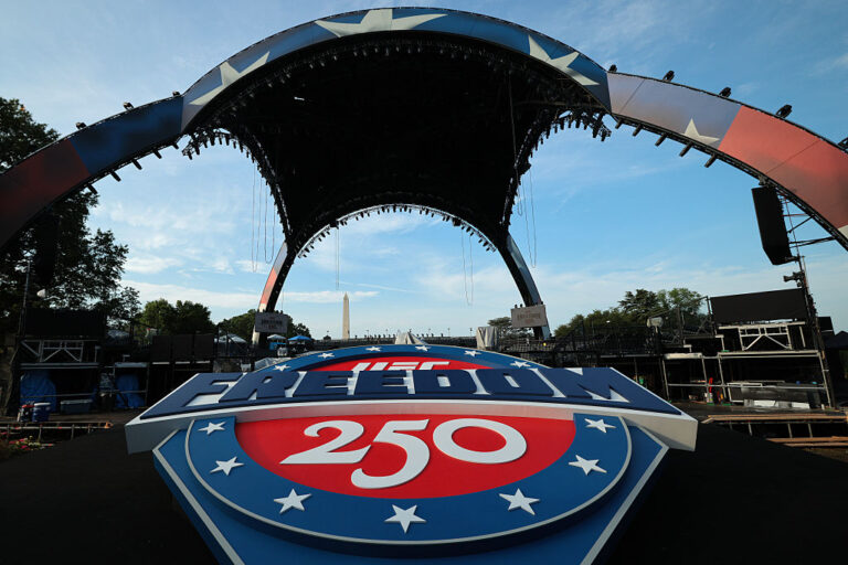 Dubbed "The Claw", the UFC arena sits on the White House South Lawn and awaits the championship match on President Trump's 80th birthday. (Chip Somodevilla / Getty Images)