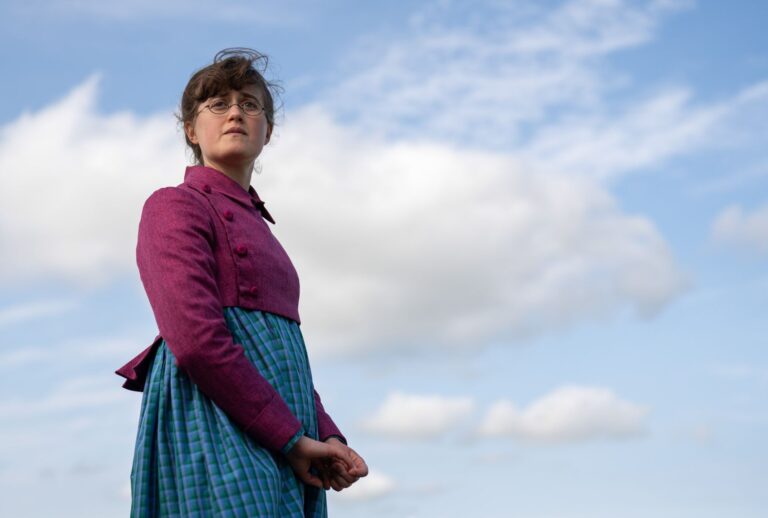 Ella Bruccoleri as Mary Bennet in "The Other Bennet Sister" (BBC/Bad Wolf/James Pardon)