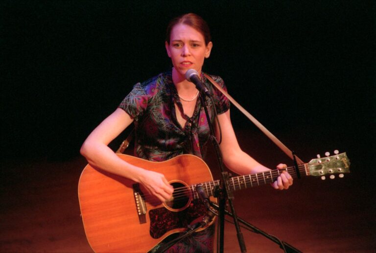 Gillian Welch performing at New York City's Town Hall in 2001. (Hiroyuki Ito/Getty Images)