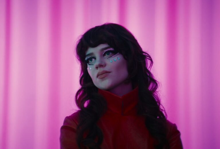 Sophie Thatcher in "Her Private Hell" (Neon)