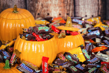 Court squashes Reese's faceless pumpkin lawsuit - Salon.com