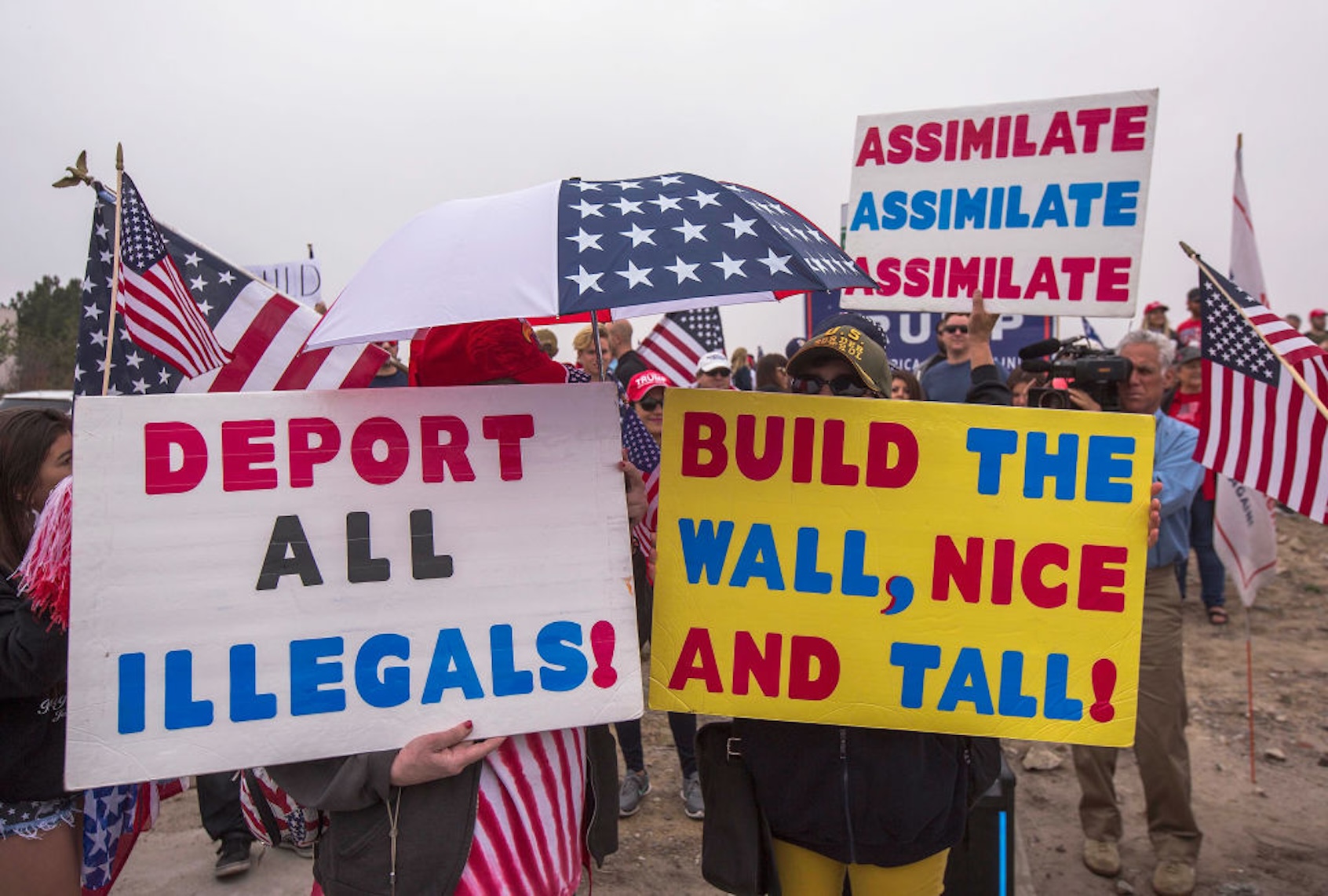 Supporters rally for President Donald Trump during his visit to see the controversial border wall prototypes on March 13, 2018 in San Diego, California. (David McNew/Getty Images)