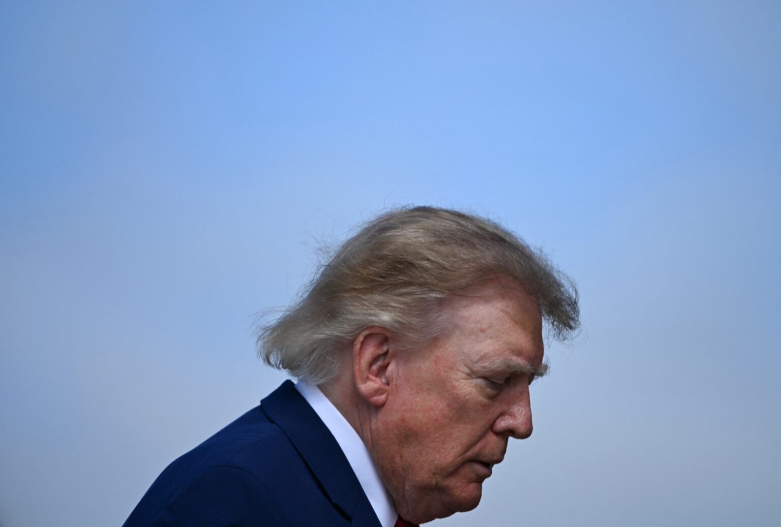 Trump Reinstates Kansas and Iowa Rallies Before Midterms