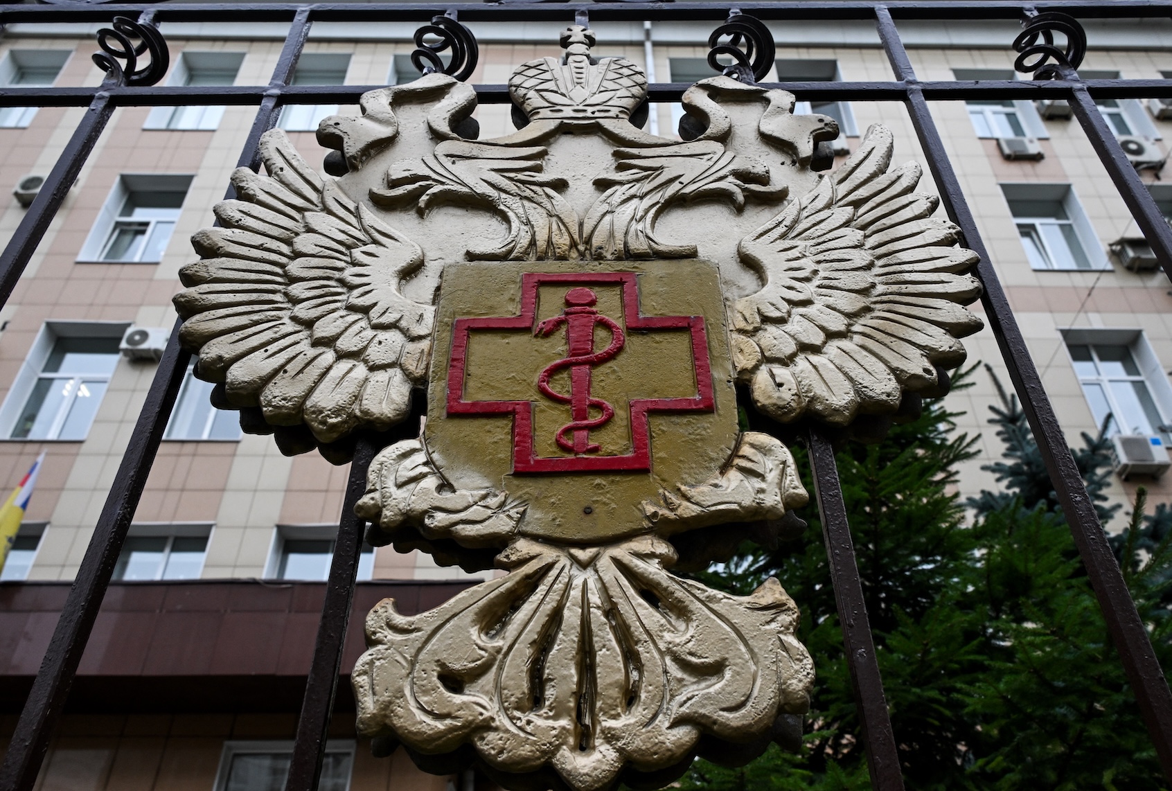 Trump says U.S. is “looking strongly” at alleged Russian plague case