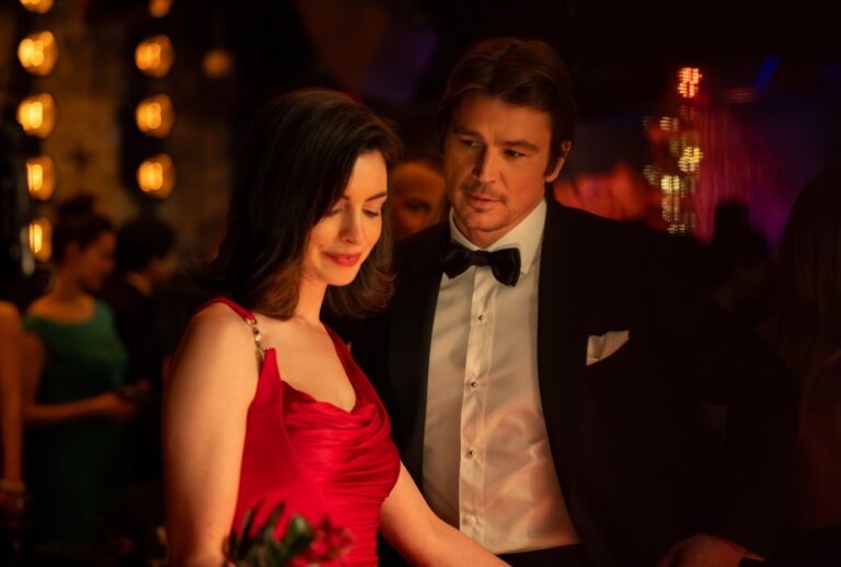 Anne Hathaway as Verity Crawford and Josh Hartnett as Jeremy Crawford in "Verity" (Alisha Wetherill/Amazon MGM Studios)